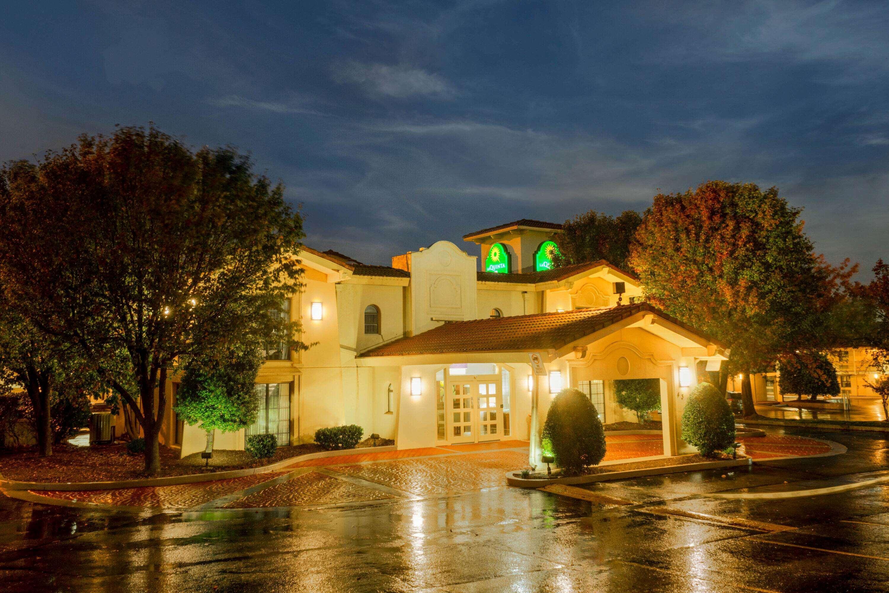 La Quinta Inn By Wyndham Nashville South Exterior photo