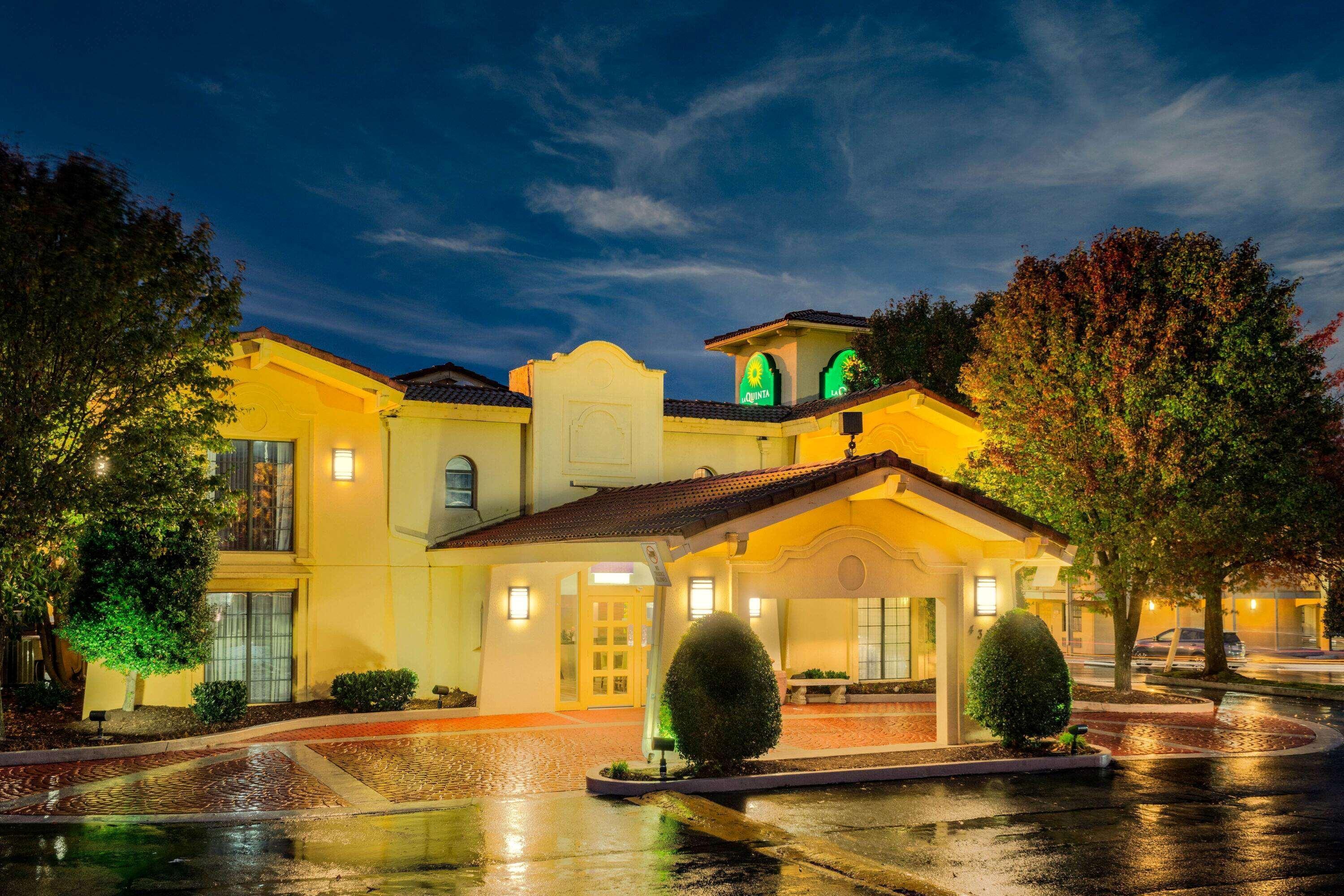 La Quinta Inn By Wyndham Nashville South Exterior photo