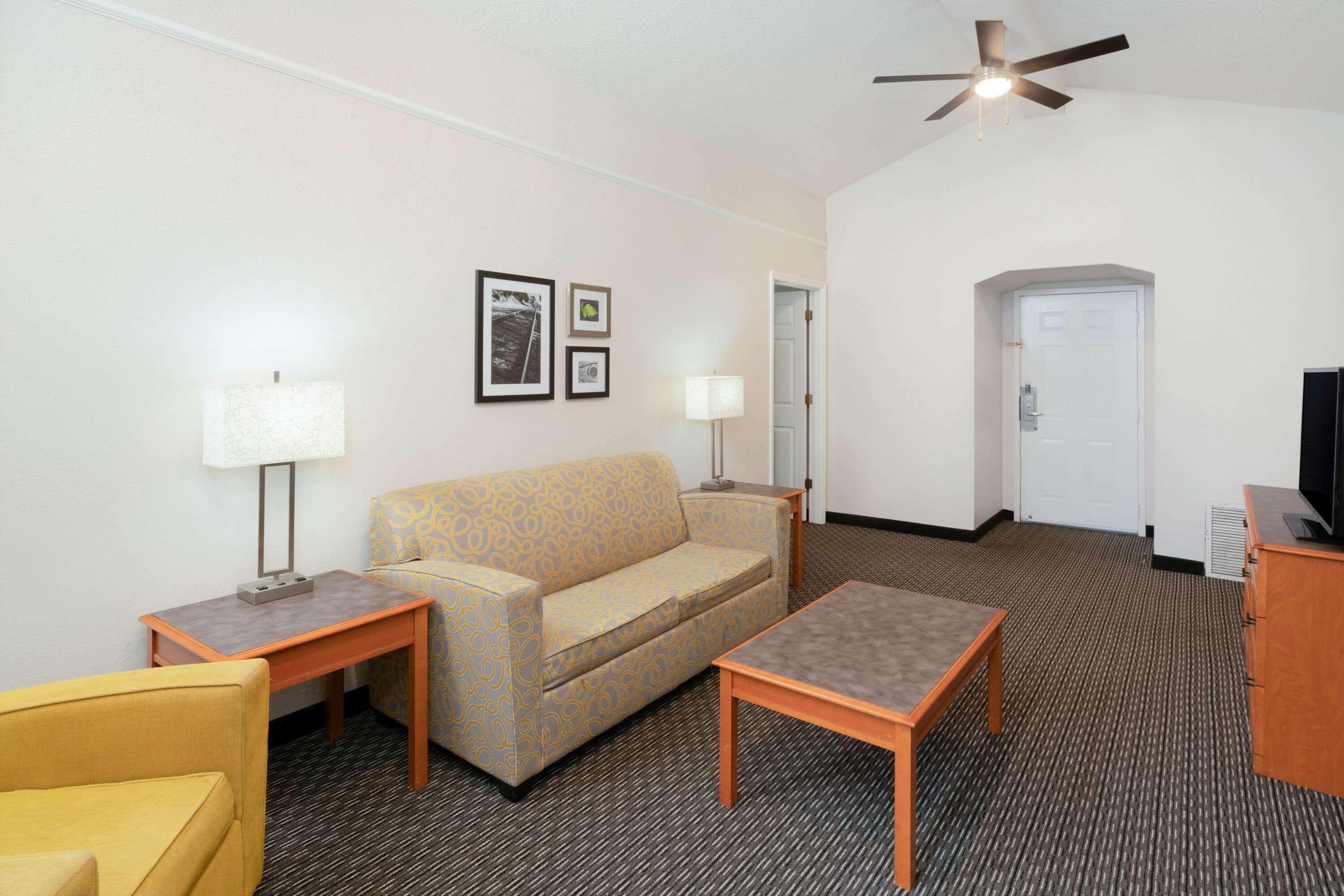 La Quinta Inn By Wyndham Nashville South Exterior photo